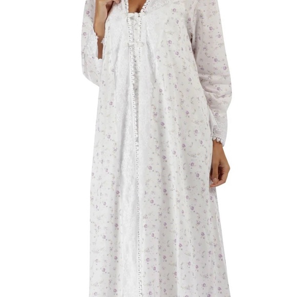 This 1 for U Lilac Rose housecoat. NWT - Picture 2 of 8